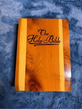 Two-Tone Wooden Bible Cover - Red Cedar